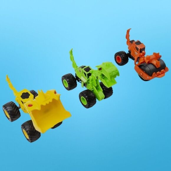 Monster Jam Official Dirt Squad 3-Pack of Monster Trucks 1:64 Scale - Picture 1 of 6